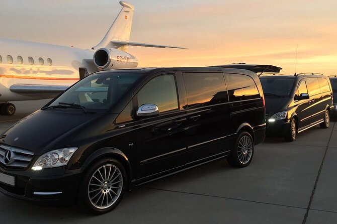 Private Transfer from Nice hotels to Port Hercule - Nice to Port Hercule: the calm start your cruise deserves