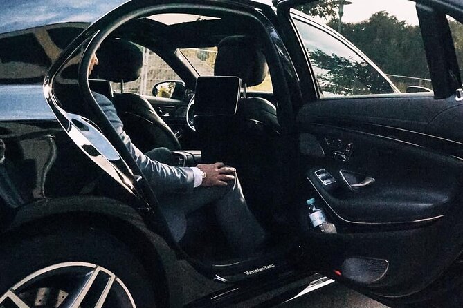 Private Transfer: Nice Airport NCE to Nice City in Business Car - From NCE to Nice, without hunting for a ride