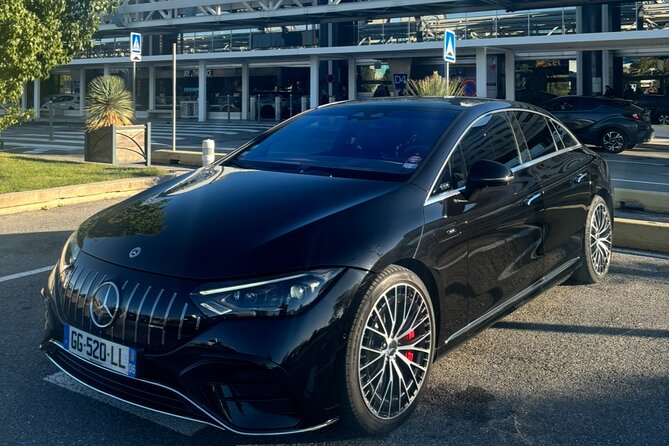 Private Transfer to Nice Airport from Menton, Monaco & Cannes - The one-hour ride: staying stress-free even if the clock is loud
