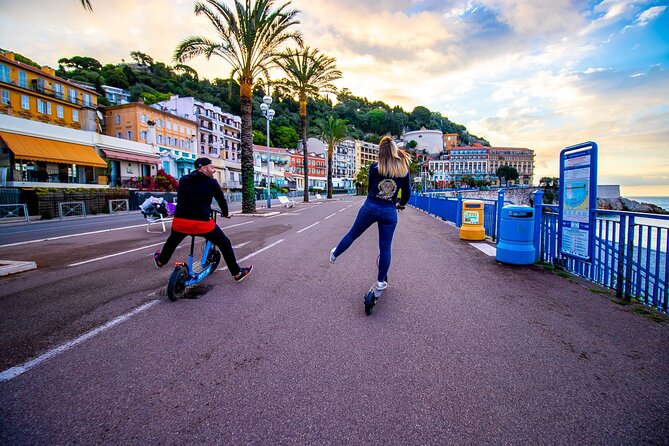 Rent scooters and electric bikes Nice - Promenade des Anglais to Quai des Etats Unis, classic sea promenades