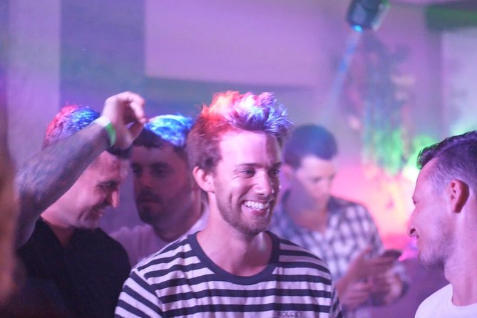 Riviera Bar Crawl Party with Free Shots and VIP Entry - Who this bar crawl is best for