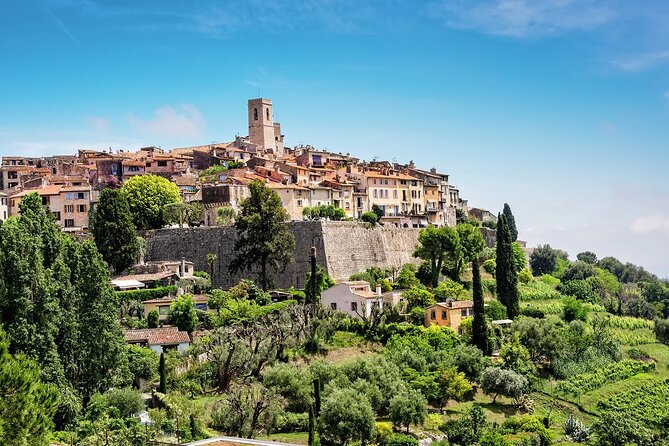 Saint Paul de Vence, Antibes, Cannes tour in a Renault E-Tech - Port Vauban in Antibes: yachts plus old-town walks