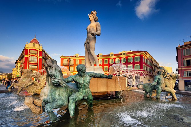 Secrets of Nice: Exclusive Private Walking Tour of Nice - Neuf Lignes Obliques: how Nice’s unusual lines explain the city