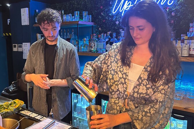 Shake, Mix & Sip: Cocktail Workshop in Old Nice - Old Nice Cocktail Workshop in One Hour, With Actual Bar Time