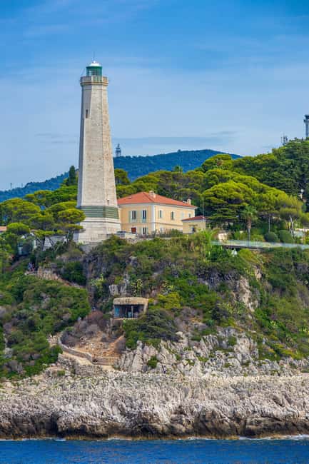 Take a 2-hour stroll to Monaco - Saint-Jean-Cap-Ferrat villas: the luxury end of the coastline
