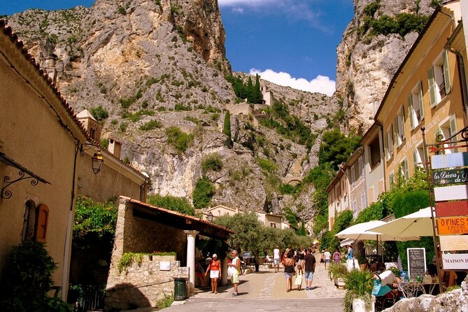 Verdon Gorge: The Grand canyon of Europe, Lake and Lavender - The Verdon Gorge views you came for, plus a lakeside finish