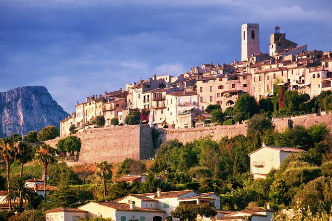 Villages Médiévaux,Grasse, Gourdon, Tourrettes sur Loup, St Paul - Tourrettes-sur-Loup: violets, workshop-lined streets, and a village that moves
