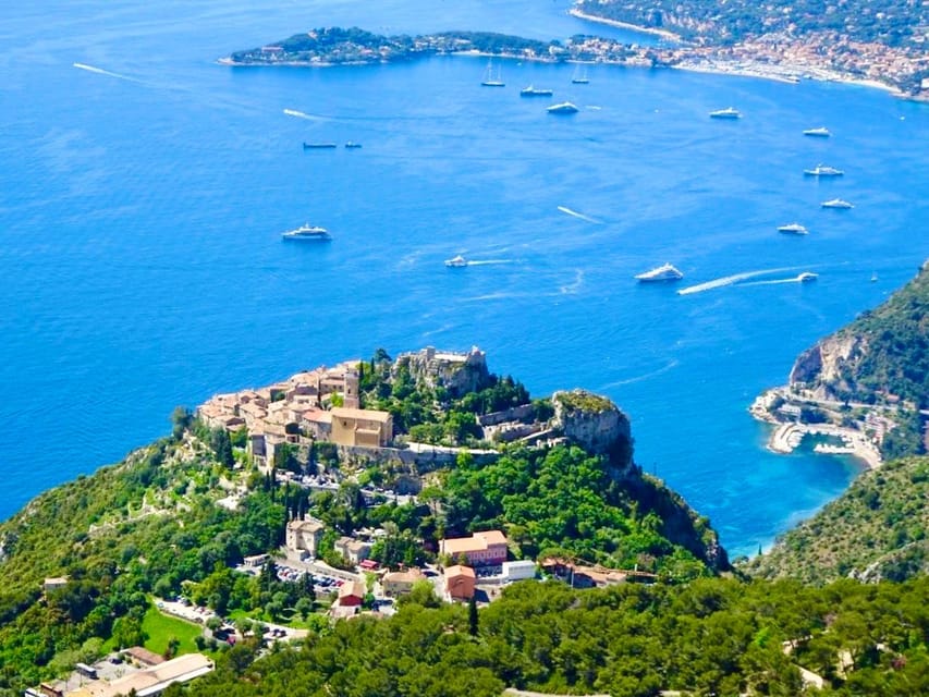 Villefranche Walking: Citadel, Old Town & Royal Port - A short photo stop that helps you read Villefranche
