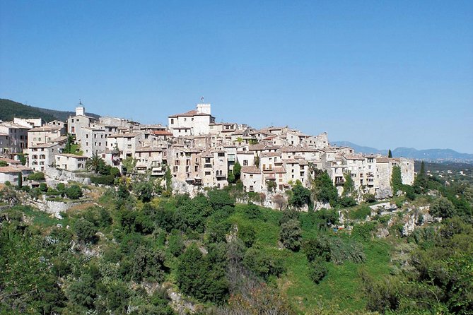 West Coast and Countryside shared & Guided tour from Nice - Stop 2: Saint-Paul de Vence, medieval lanes and artist energy